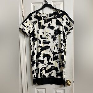 Women’s dress size L